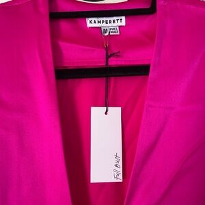 Kamperett Adelaide Gown
Fuchsia